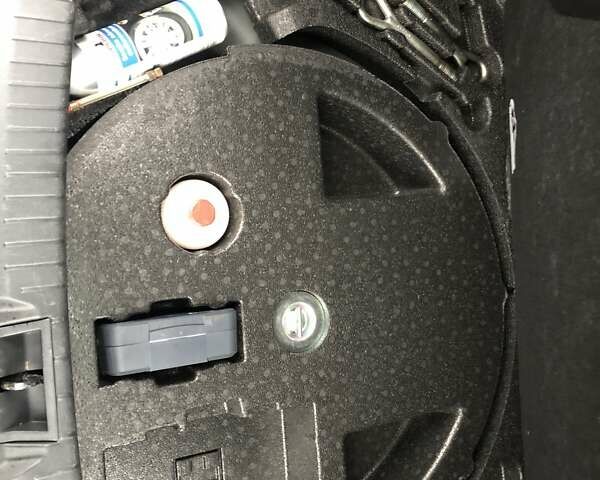 Серый Ниссан Кашкай, объемом двигателя 1.5 л и пробегом 188 тыс. км за 12900 $, фото 19 на Automoto.ua