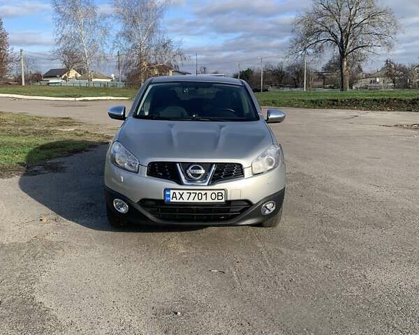 Серый Ниссан Кашкай, объемом двигателя 1.6 л и пробегом 147 тыс. км за 9200 $, фото 20 на Automoto.ua