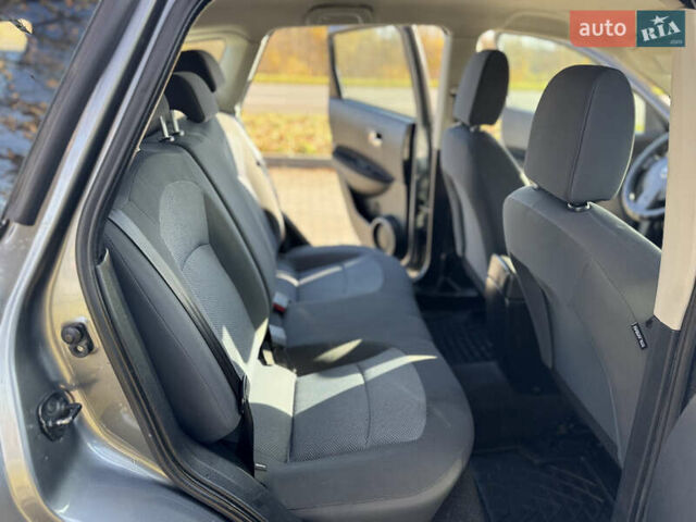Сірий Ніссан Кашкай, об'ємом двигуна 1.6 л та пробігом 222 тис. км за 9550 $, фото 16 на Automoto.ua