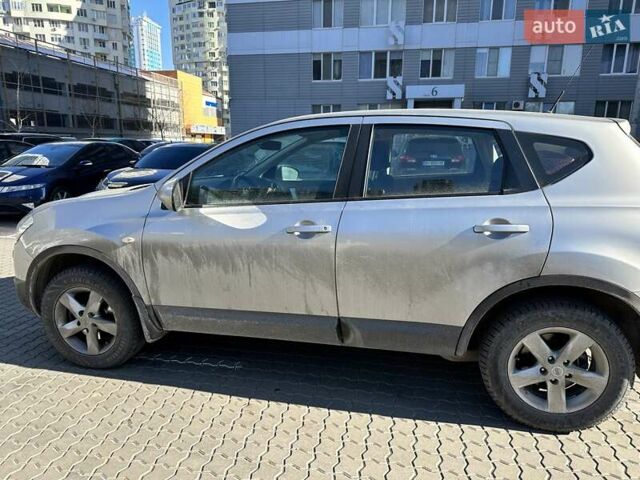 Серый Ниссан Кашкай, объемом двигателя 2 л и пробегом 100 тыс. км за 13000 $, фото 3 на Automoto.ua