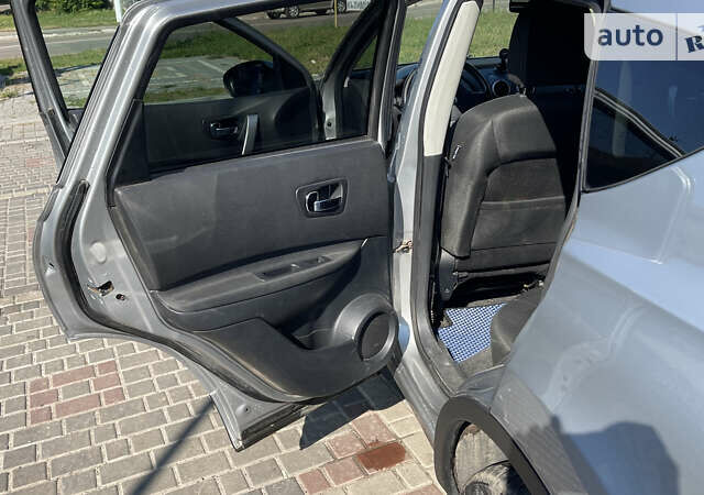 Серый Ниссан Кашкай, объемом двигателя 1.46 л и пробегом 241 тыс. км за 10300 $, фото 21 на Automoto.ua