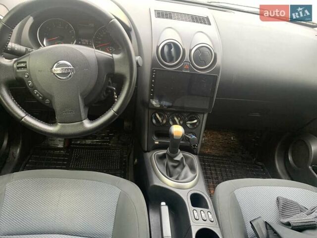 Серый Ниссан Кашкай, объемом двигателя 1.6 л и пробегом 147 тыс. км за 9200 $, фото 27 на Automoto.ua