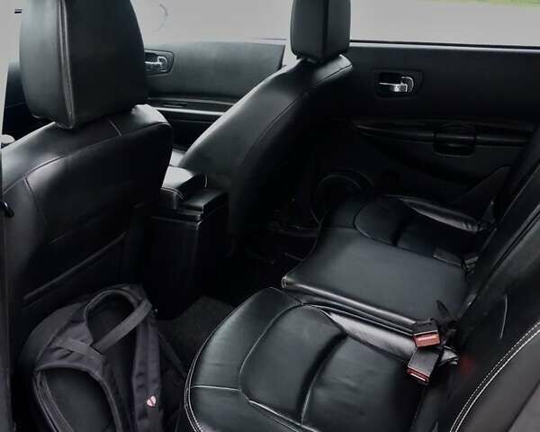 Серый Ниссан Кашкай, объемом двигателя 1.6 л и пробегом 261 тыс. км за 11100 $, фото 9 на Automoto.ua