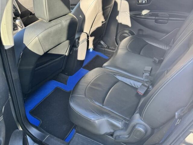 Серый Ниссан Кашкай, объемом двигателя 1.6 л и пробегом 234 тыс. км за 11400 $, фото 6 на Automoto.ua