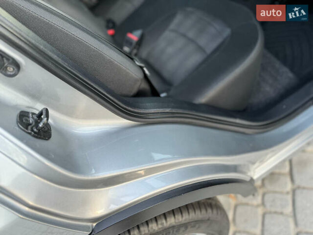 Серый Ниссан Кашкай, объемом двигателя 1.5 л и пробегом 200 тыс. км за 11699 $, фото 123 на Automoto.ua