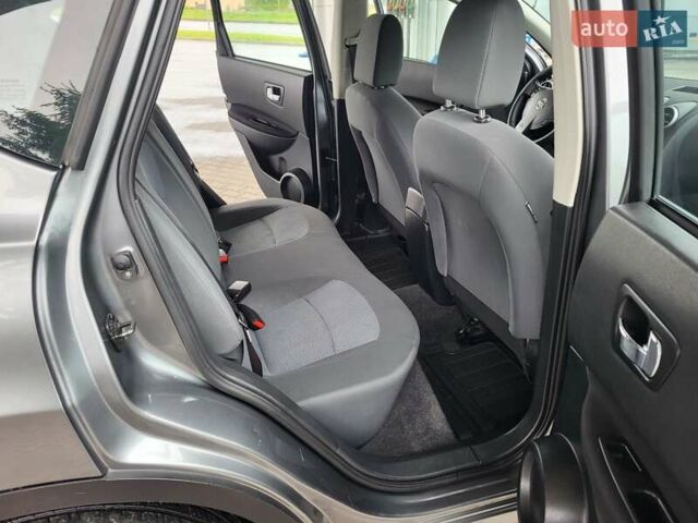 Серый Ниссан Кашкай, объемом двигателя 1.6 л и пробегом 231 тыс. км за 9999 $, фото 108 на Automoto.ua