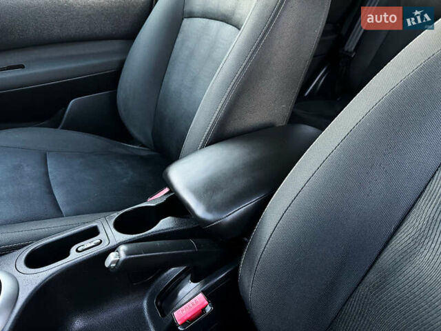 Серый Ниссан Кашкай, объемом двигателя 1.5 л и пробегом 200 тыс. км за 11599 $, фото 70 на Automoto.ua