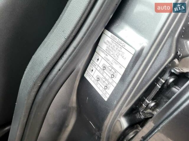 Серый Ниссан Кашкай, объемом двигателя 1.6 л и пробегом 231 тыс. км за 9999 $, фото 94 на Automoto.ua