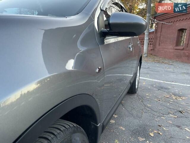 Серый Ниссан Кашкай, объемом двигателя 1.6 л и пробегом 160 тыс. км за 10900 $, фото 11 на Automoto.ua