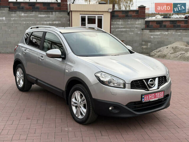Сірий Ніссан Кашкай, об'ємом двигуна 1.5 л та пробігом 199 тис. км за 11300 $, фото 1 на Automoto.ua
