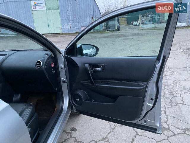 Серый Ниссан Кашкай, объемом двигателя 1.5 л и пробегом 174 тыс. км за 11190 $, фото 29 на Automoto.ua