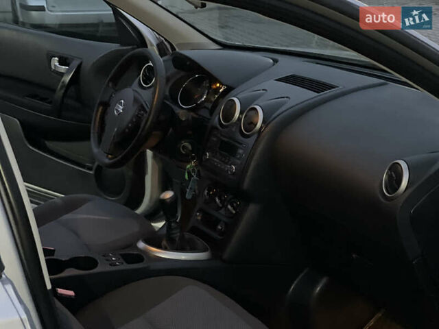 Сірий Ніссан Кашкай, об'ємом двигуна 1.5 л та пробігом 225 тис. км за 10499 $, фото 39 на Automoto.ua