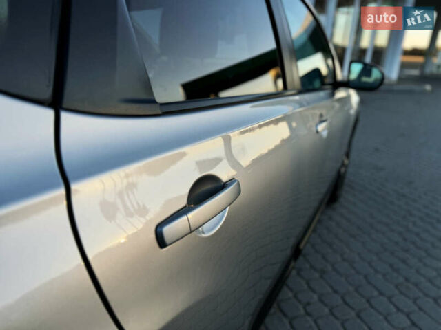 Серый Ниссан Кашкай, объемом двигателя 1.5 л и пробегом 200 тыс. км за 11699 $, фото 65 на Automoto.ua