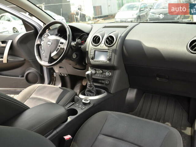 Серый Ниссан Кашкай, объемом двигателя 2 л и пробегом 143 тыс. км за 10999 $, фото 20 на Automoto.ua