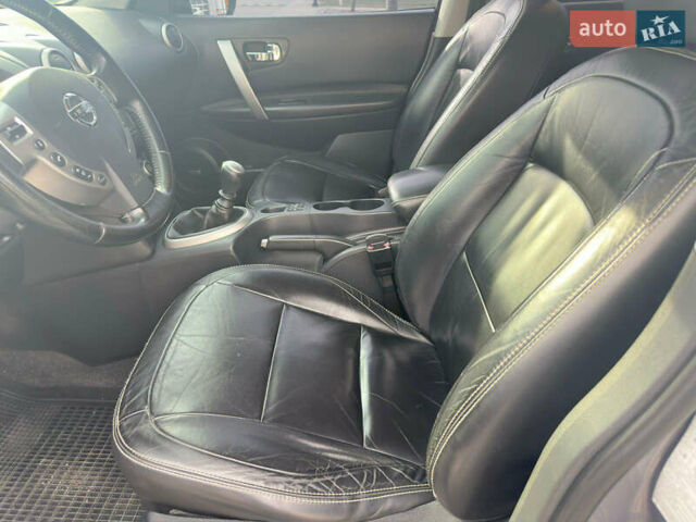 Серый Ниссан Кашкай, объемом двигателя 1.46 л и пробегом 256 тыс. км за 11000 $, фото 15 на Automoto.ua