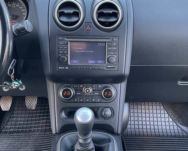 Серый Ниссан Кашкай, объемом двигателя 1.6 л и пробегом 160 тыс. км за 10900 $, фото 50 на Automoto.ua