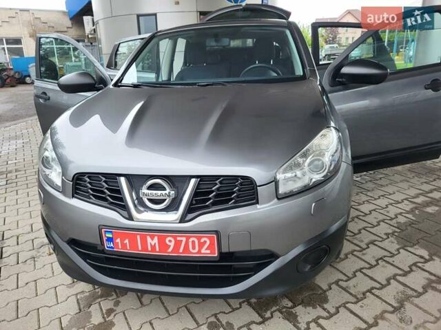Серый Ниссан Кашкай, объемом двигателя 1.6 л и пробегом 231 тыс. км за 9999 $, фото 57 на Automoto.ua