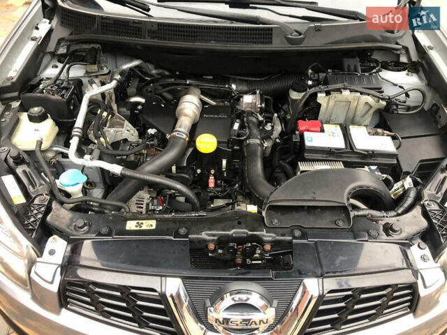 Серый Ниссан Кашкай, объемом двигателя 1.46 л и пробегом 256 тыс. км за 11000 $, фото 31 на Automoto.ua