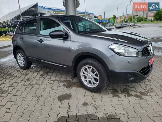 Серый Ниссан Кашкай, объемом двигателя 1.6 л и пробегом 231 тыс. км за 9999 $, фото 17 на Automoto.ua