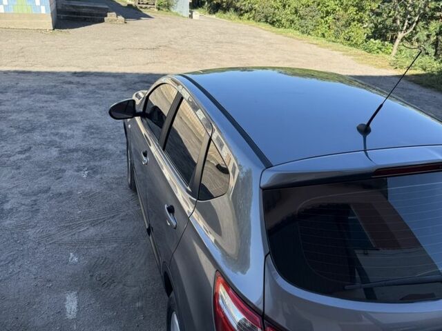 Серый Ниссан Кашкай, объемом двигателя 2 л и пробегом 203 тыс. км за 12400 $, фото 2 на Automoto.ua