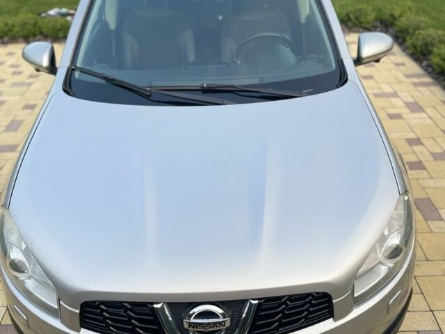 Серый Ниссан Кашкай, объемом двигателя 2 л и пробегом 335 тыс. км за 11000 $, фото 7 на Automoto.ua