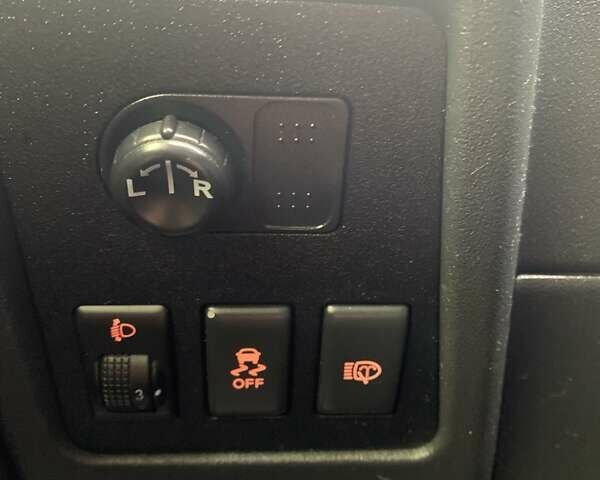 Серый Ниссан Кашкай, объемом двигателя 1.6 л и пробегом 147 тыс. км за 9200 $, фото 25 на Automoto.ua