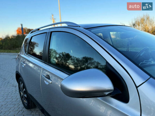 Серый Ниссан Кашкай, объемом двигателя 1.5 л и пробегом 200 тыс. км за 11699 $, фото 51 на Automoto.ua