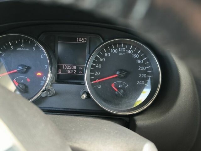 Серый Ниссан Кашкай, объемом двигателя 2 л и пробегом 130 тыс. км за 11300 $, фото 5 на Automoto.ua