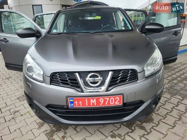 Серый Ниссан Кашкай, объемом двигателя 1.6 л и пробегом 231 тыс. км за 9999 $, фото 56 на Automoto.ua