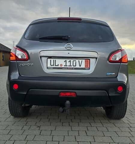 Серый Ниссан Кашкай, объемом двигателя 1.6 л и пробегом 246 тыс. км за 11600 $, фото 11 на Automoto.ua