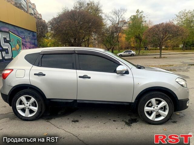 Сірий Ніссан Кашкай, об'ємом двигуна 1.6 л та пробігом 147 тис. км за 9700 $, фото 1 на Automoto.ua