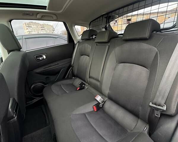 Сірий Ніссан Кашкай, об'ємом двигуна 1.6 л та пробігом 166 тис. км за 11950 $, фото 9 на Automoto.ua