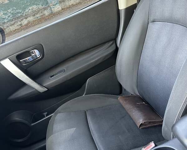 Серый Ниссан Кашкай, объемом двигателя 1.46 л и пробегом 219 тыс. км за 11000 $, фото 15 на Automoto.ua