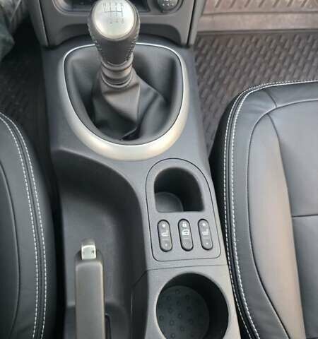 Серый Ниссан Кашкай, объемом двигателя 1.6 л и пробегом 246 тыс. км за 11600 $, фото 36 на Automoto.ua