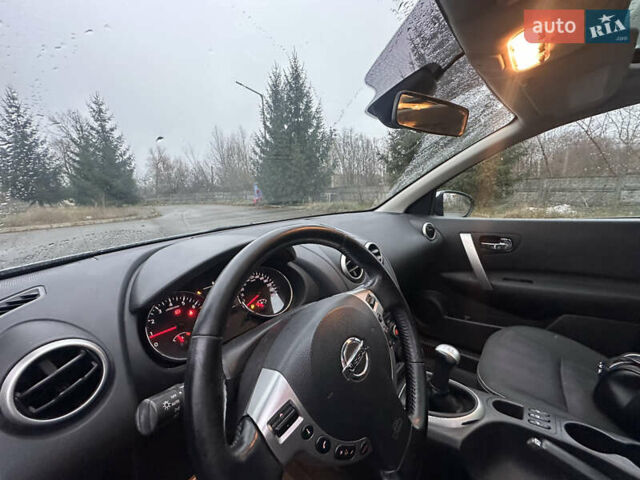 Серый Ниссан Кашкай, объемом двигателя 1.6 л и пробегом 220 тыс. км за 10450 $, фото 35 на Automoto.ua