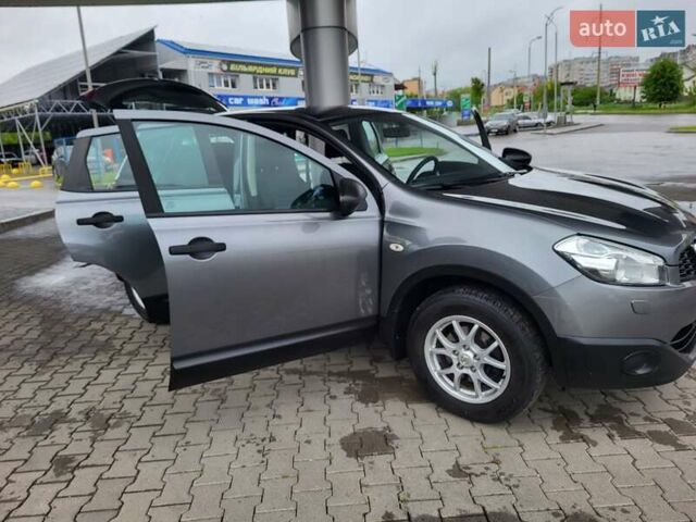 Серый Ниссан Кашкай, объемом двигателя 1.6 л и пробегом 231 тыс. км за 9999 $, фото 78 на Automoto.ua