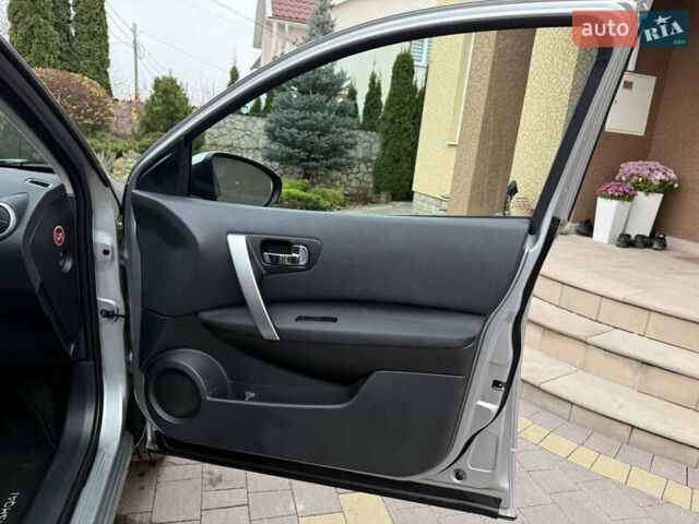 Серый Ниссан Кашкай, объемом двигателя 2 л и пробегом 173 тыс. км за 12435 $, фото 68 на Automoto.ua