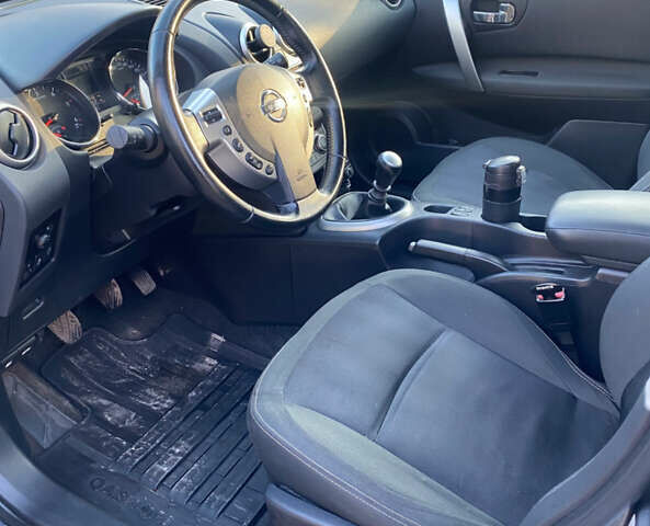 Серый Ниссан Кашкай, объемом двигателя 1.6 л и пробегом 225 тыс. км за 10000 $, фото 11 на Automoto.ua