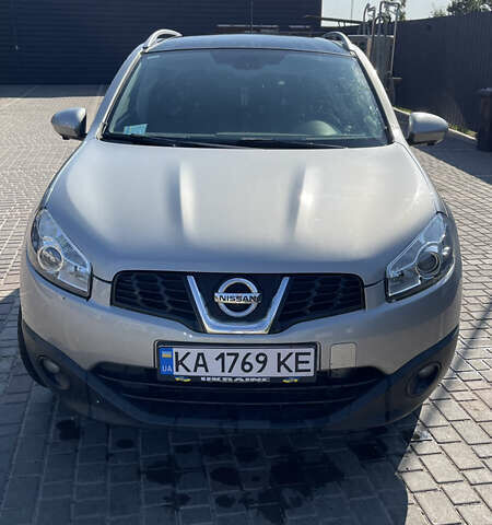 Серый Ниссан Кашкай, объемом двигателя 1.46 л и пробегом 241 тыс. км за 10300 $, фото 3 на Automoto.ua