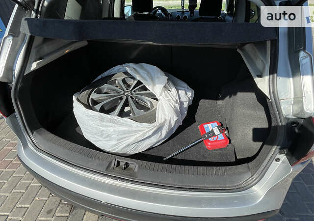 Серый Ниссан Кашкай, объемом двигателя 1.46 л и пробегом 241 тыс. км за 10300 $, фото 10 на Automoto.ua