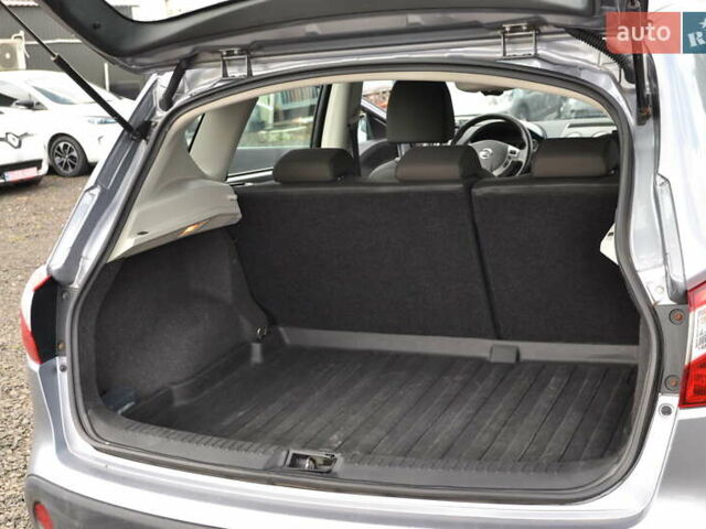 Серый Ниссан Кашкай, объемом двигателя 2 л и пробегом 143 тыс. км за 10999 $, фото 18 на Automoto.ua