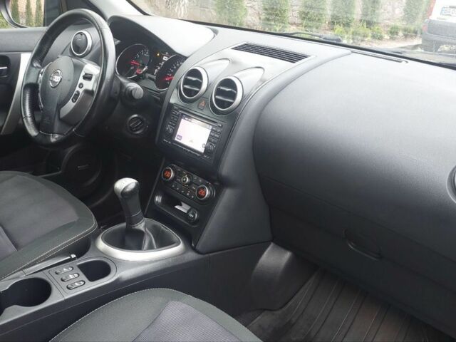 Сірий Ніссан Кашкай, об'ємом двигуна 1.6 л та пробігом 149 тис. км за 11500 $, фото 13 на Automoto.ua