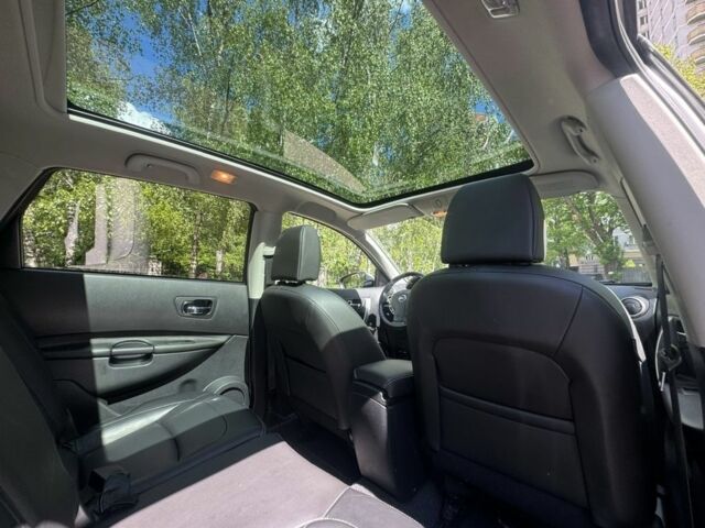 Серый Ниссан Кашкай, объемом двигателя 1.6 л и пробегом 180 тыс. км за 10400 $, фото 16 на Automoto.ua