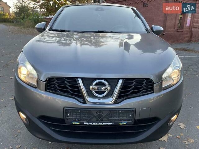 Серый Ниссан Кашкай, объемом двигателя 1.6 л и пробегом 160 тыс. км за 10900 $, фото 1 на Automoto.ua