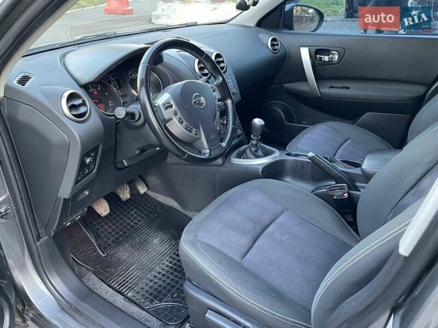 Сірий Ніссан Кашкай, об'ємом двигуна 1.6 л та пробігом 160 тис. км за 10900 $, фото 30 на Automoto.ua