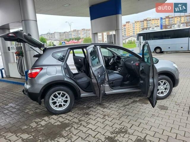 Серый Ниссан Кашкай, объемом двигателя 1.6 л и пробегом 231 тыс. км за 9999 $, фото 74 на Automoto.ua