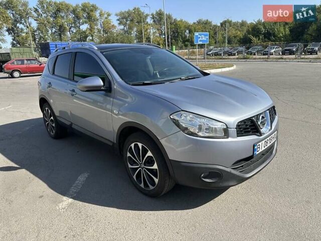 Серый Ниссан Кашкай, объемом двигателя 1.46 л и пробегом 219 тыс. км за 11000 $, фото 2 на Automoto.ua