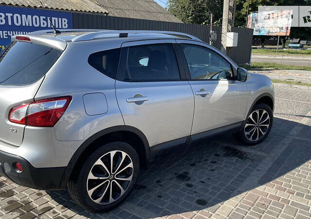 Серый Ниссан Кашкай, объемом двигателя 1.46 л и пробегом 241 тыс. км за 10300 $, фото 5 на Automoto.ua