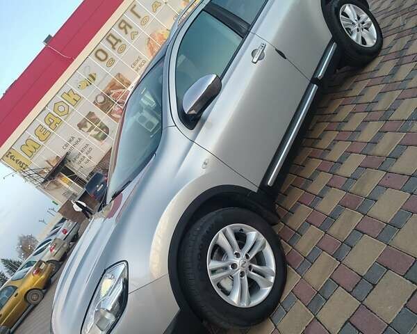 Серый Ниссан Кашкай, объемом двигателя 1.6 л и пробегом 207 тыс. км за 10200 $, фото 1 на Automoto.ua