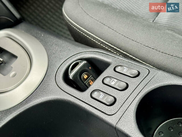 Сірий Ніссан Кашкай, об'ємом двигуна 2 л та пробігом 206 тис. км за 12500 $, фото 14 на Automoto.ua